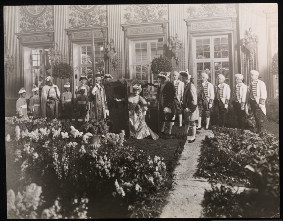 Hyde Ball, Large Group in Garden of Versailles with Madame Rejane