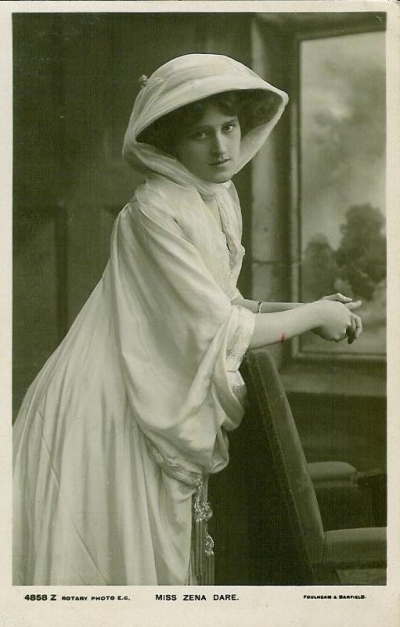Zena Dare, 1908